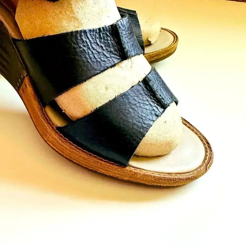 Dr. Martens Rare Vintage Leather Strappy Open Toe Wedged Sandals
